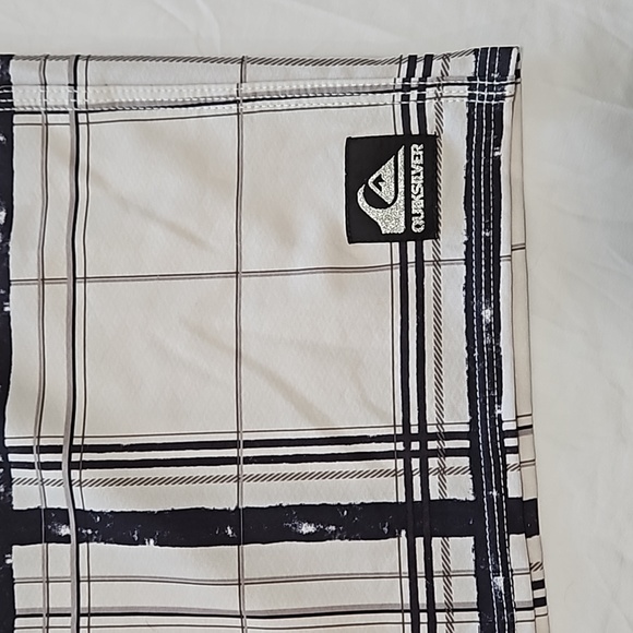 Men's Quiksilver Swim Trunks - Picture 2 of 5